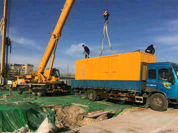 万科工程建设租赁一台大型静音发电机组