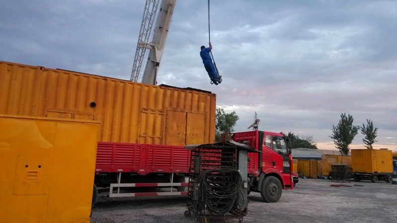 二手奔驰1000kw静音发电机组租赁